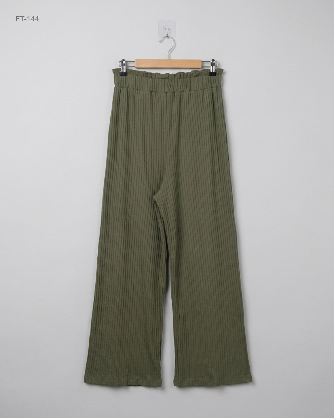 UK Imported secondhand Flapper Trousers - Cut LABEL brand, Green Cotton, Premium condition, for Women - Online Thrift Store Peshawar Pakistan