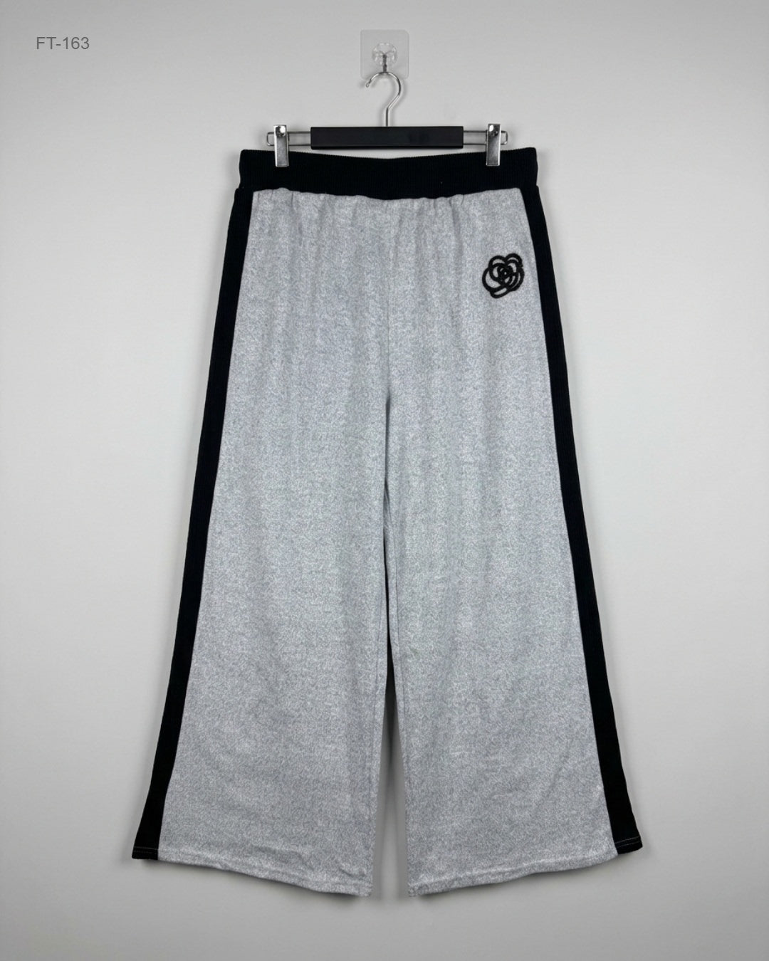 Shop Premium Flapper Trousers by Luxe | Preloved Branded Clothes | Grey Polyester | Women | OTS Thrift Store Karachi Pakistan