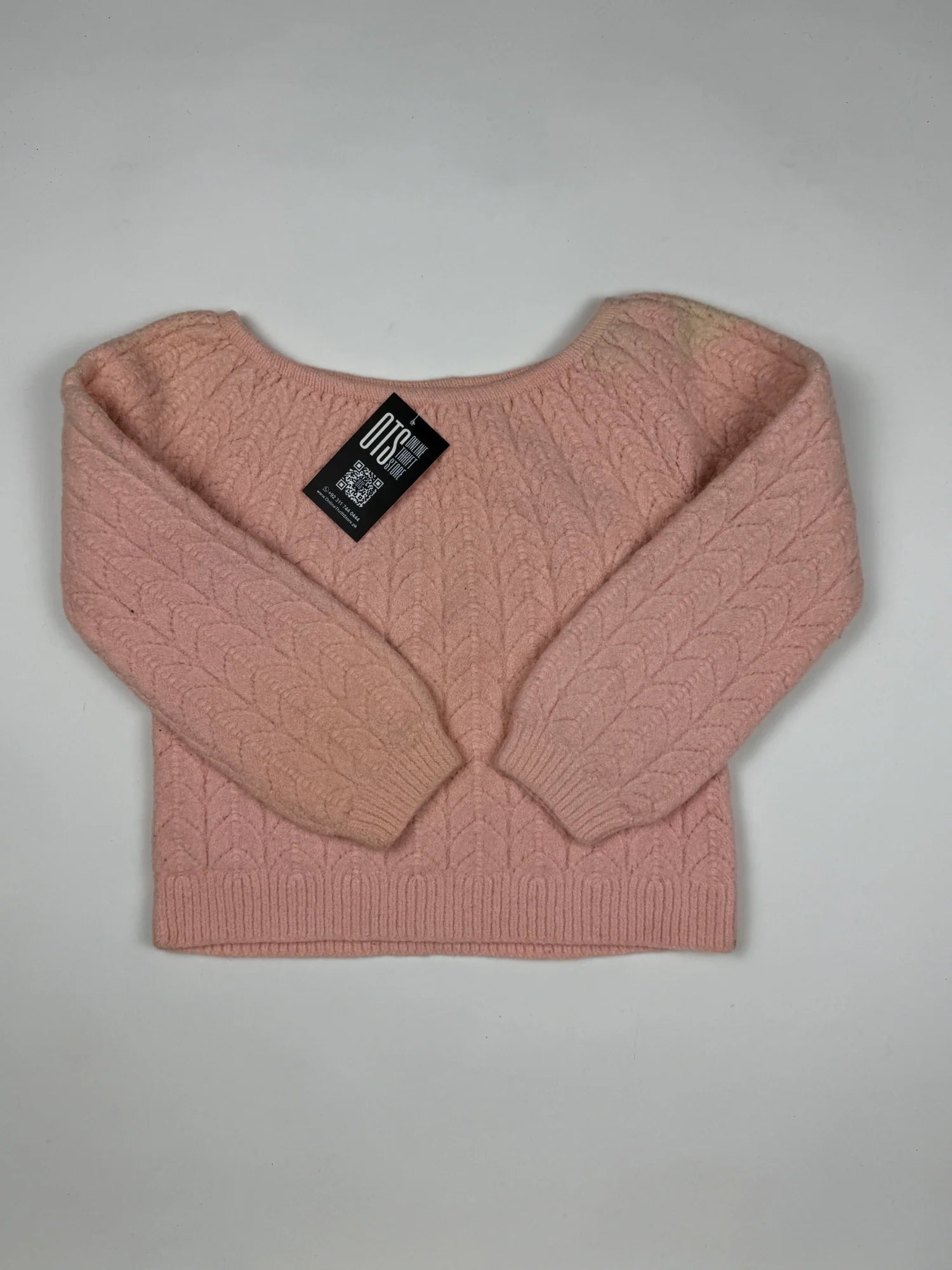 Excellent Condition Girls Sweaters | Preloved Cut label | PeachPuff Wool | Thrift Shop for Girls Lahore Pakistan | OTS