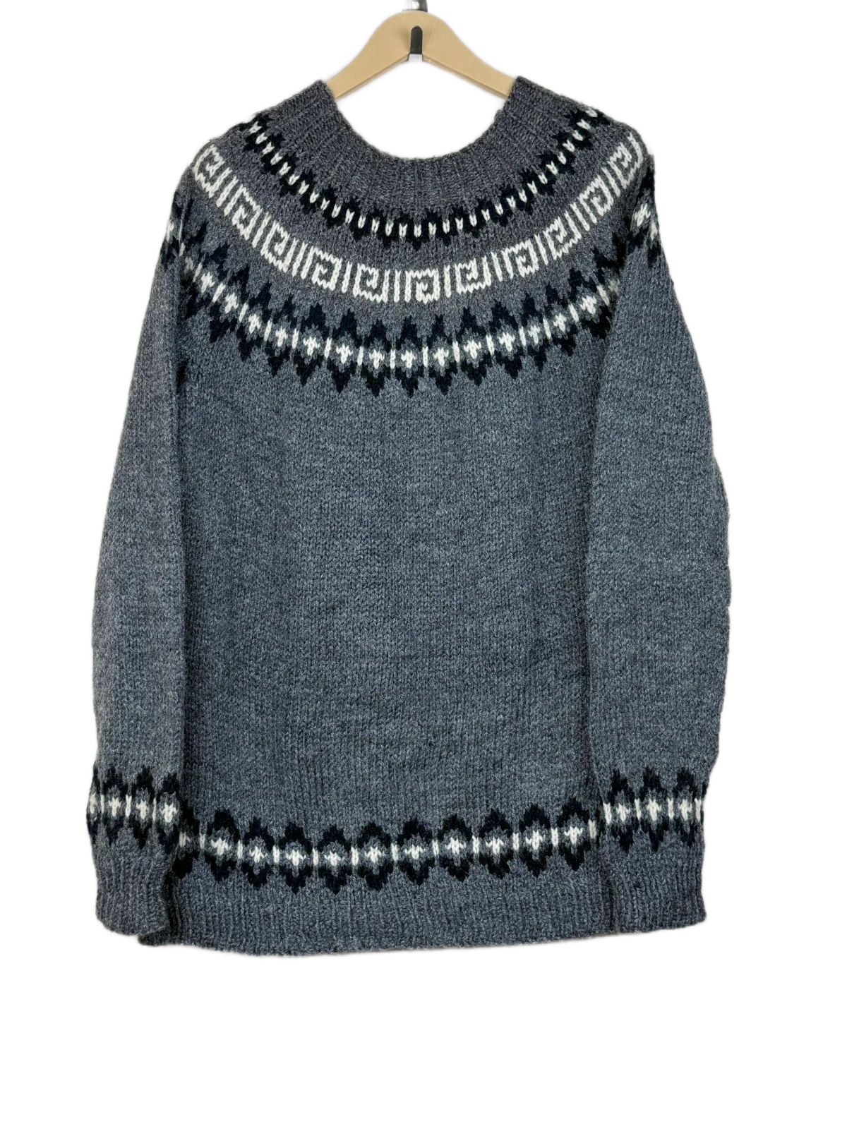 Winter Long Cardigans | Unknown | Preloved Branded | Grey Lambs Wool | Excellent | OTS Thrift Store Peshawar Pakistan