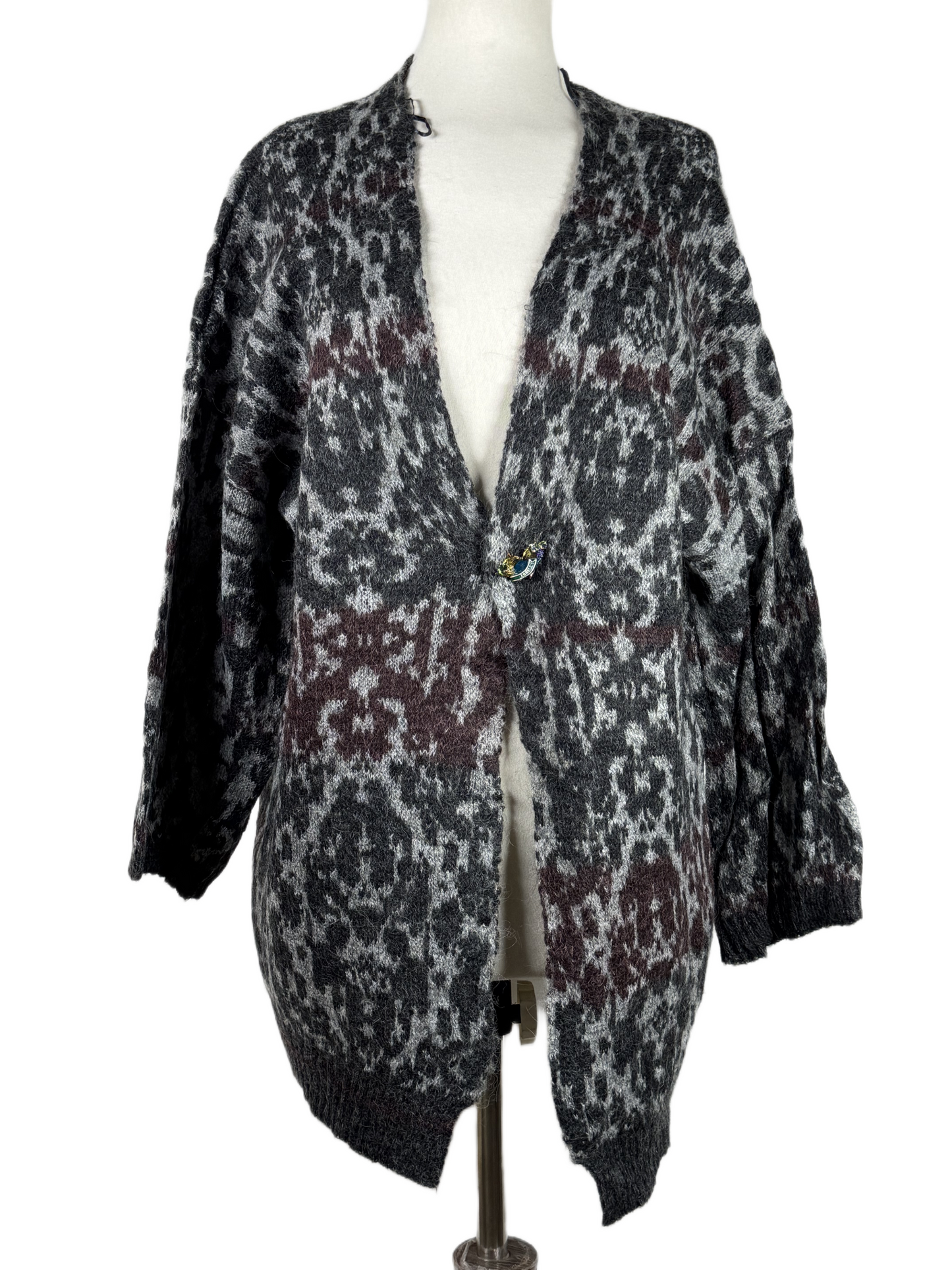 Shop PREMIUM Winter Long Cardigans by BOHEMIA | Preloved Branded Clothes | GREY ACRYLIC | Women | OTS Thrift Store Lahore Pakistan