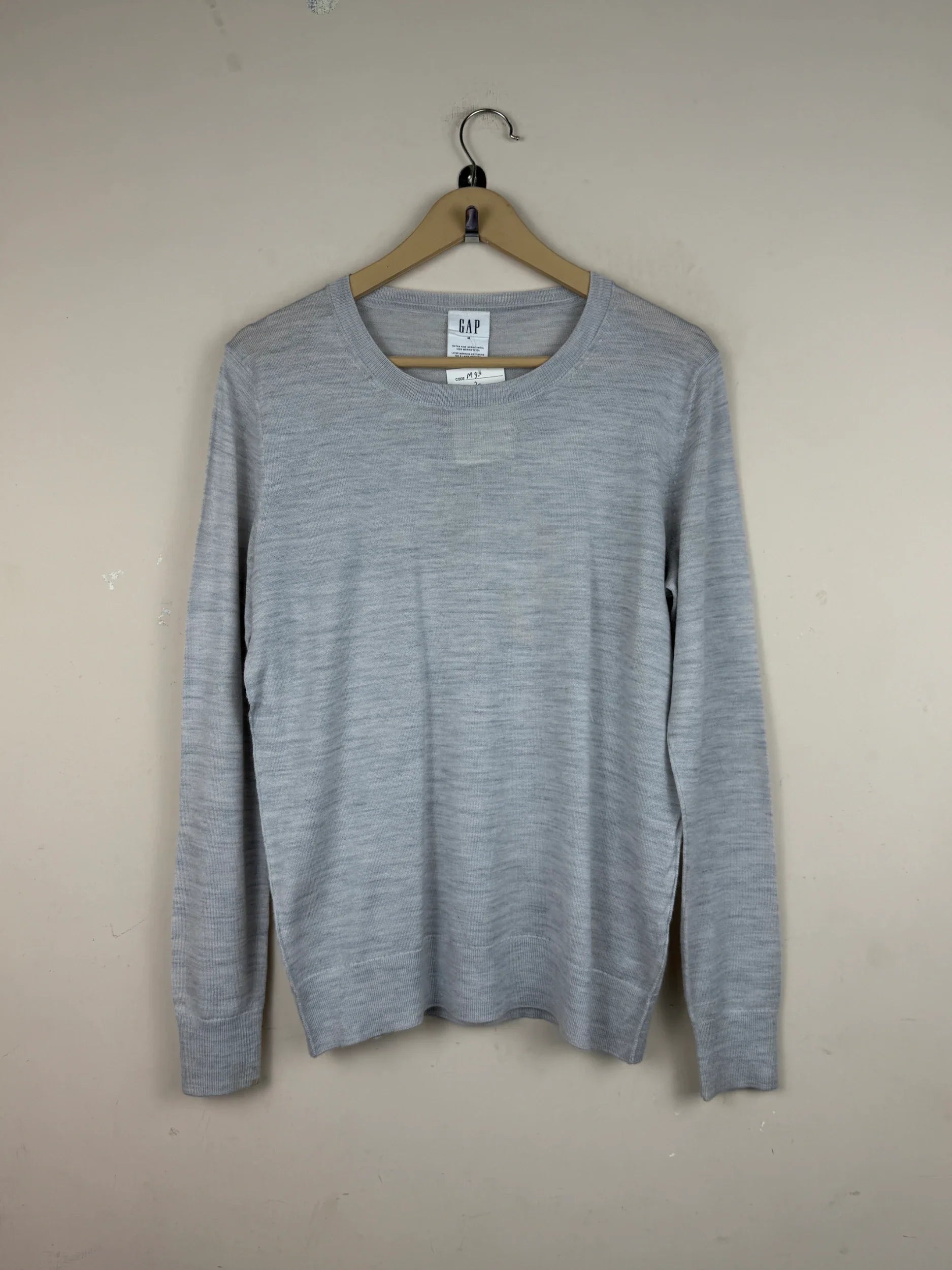 Secondhand Branded Men's Jumpers & Sweaters by GAP, gray Merino Wool fabric, Premium condition, for Men - Online Thrift Shop Peshawar Pakistan
