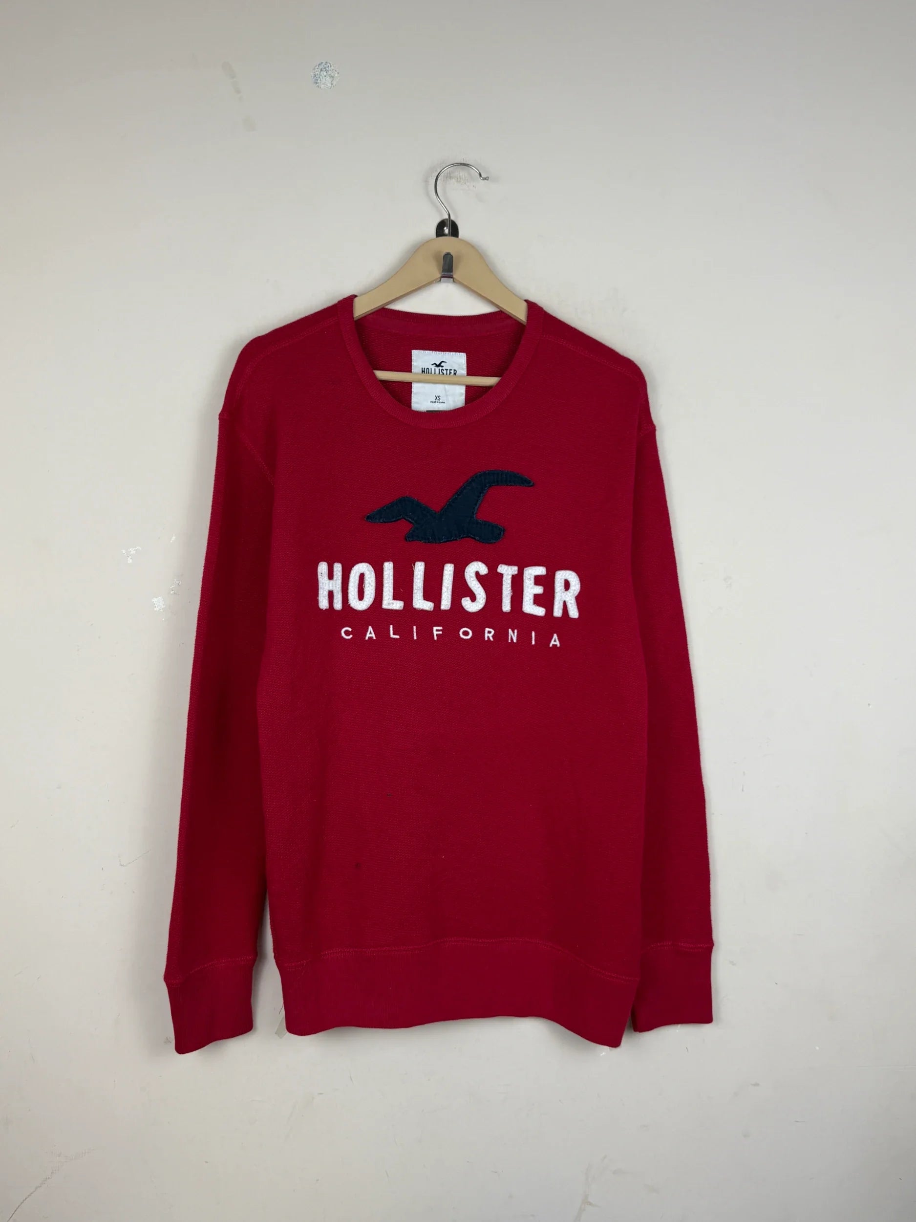 Excellent Condition Men's Jumpers & Sweaters | Preloved Hollister | Red Cotton | Thrift Shop for Men Karachi Pakistan | OTS