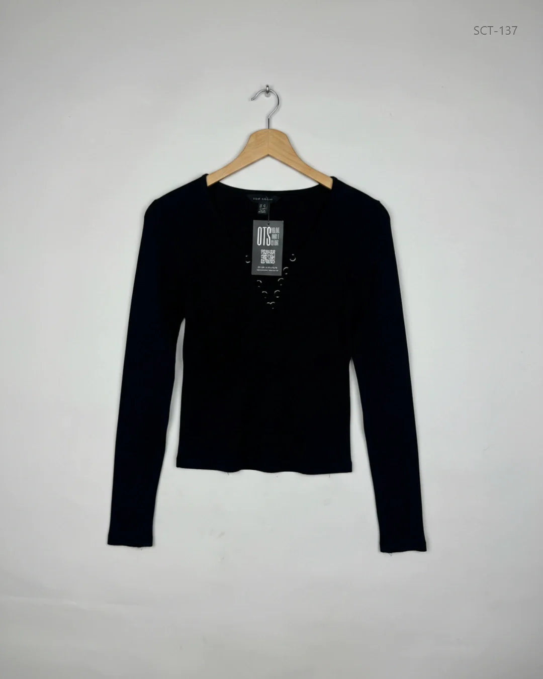 Secondhand Branded Summer Crop Tops by New Look, Black Cotton fabric, Premium condition, for Womens - Online Thrift Shop Karachi Pakistan