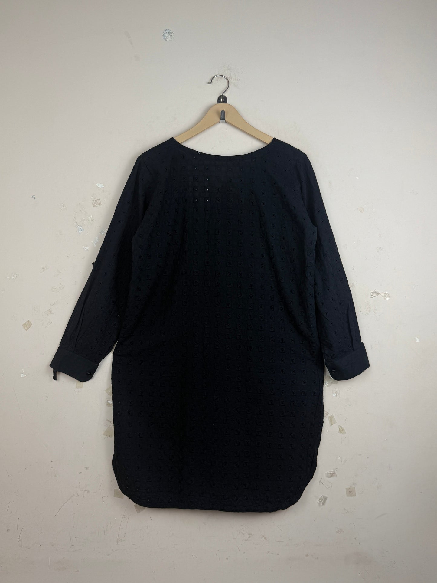 Buy Black Cotton Summer Kurti by Unknown - Premium condition for Womens | Preloved OTS Pakistan (SK-116)