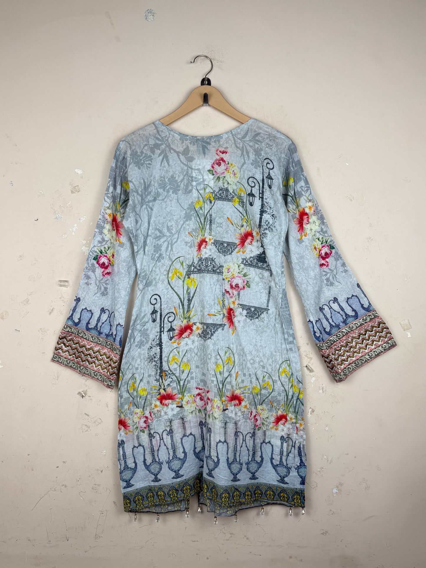 Shop Premium Condition Gray LAWN Summer Kurti by LUBNAS for Womens at OTS - Online Thrift Store Pakistan (SK-129)