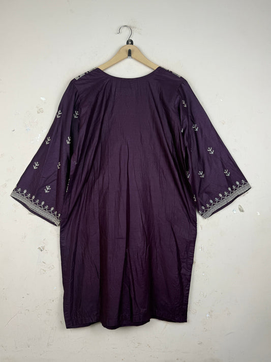 Buy VINE RED LAWN Summer Kurti by Unknown - Premium condition for Womens | Preloved OTS Pakistan (SK-130)