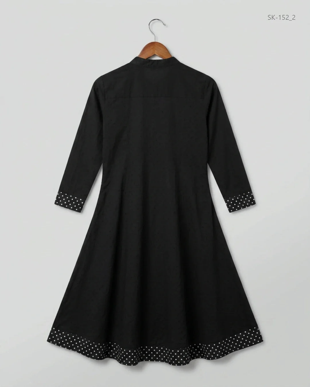 Preloved Summer Kurti by CUT LABEL in Black Lawn for Womens - Excellent Condition | OTS Pakistan (SK-152)