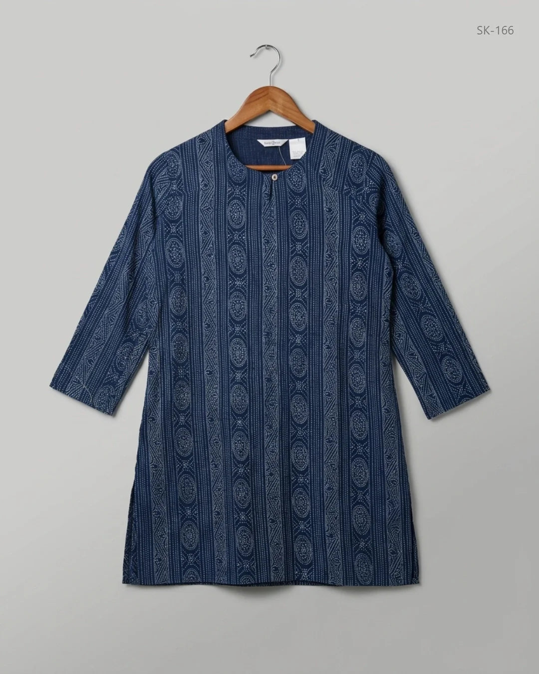 Secondhand Branded Printed Summer Kurti by NATURAL, DarkBlue Lawn fabric, Premium condition, for Womens - Online Thrift Shop Islamabad Pakistan