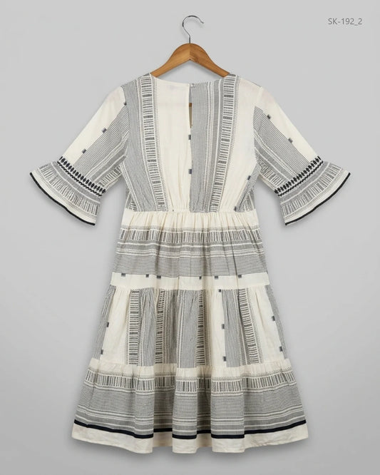 Shop Premium Condition Black & White Khadar Summer Kurti by F&F for Womens at OTS - Online Thrift Store Pakistan (SK-192)