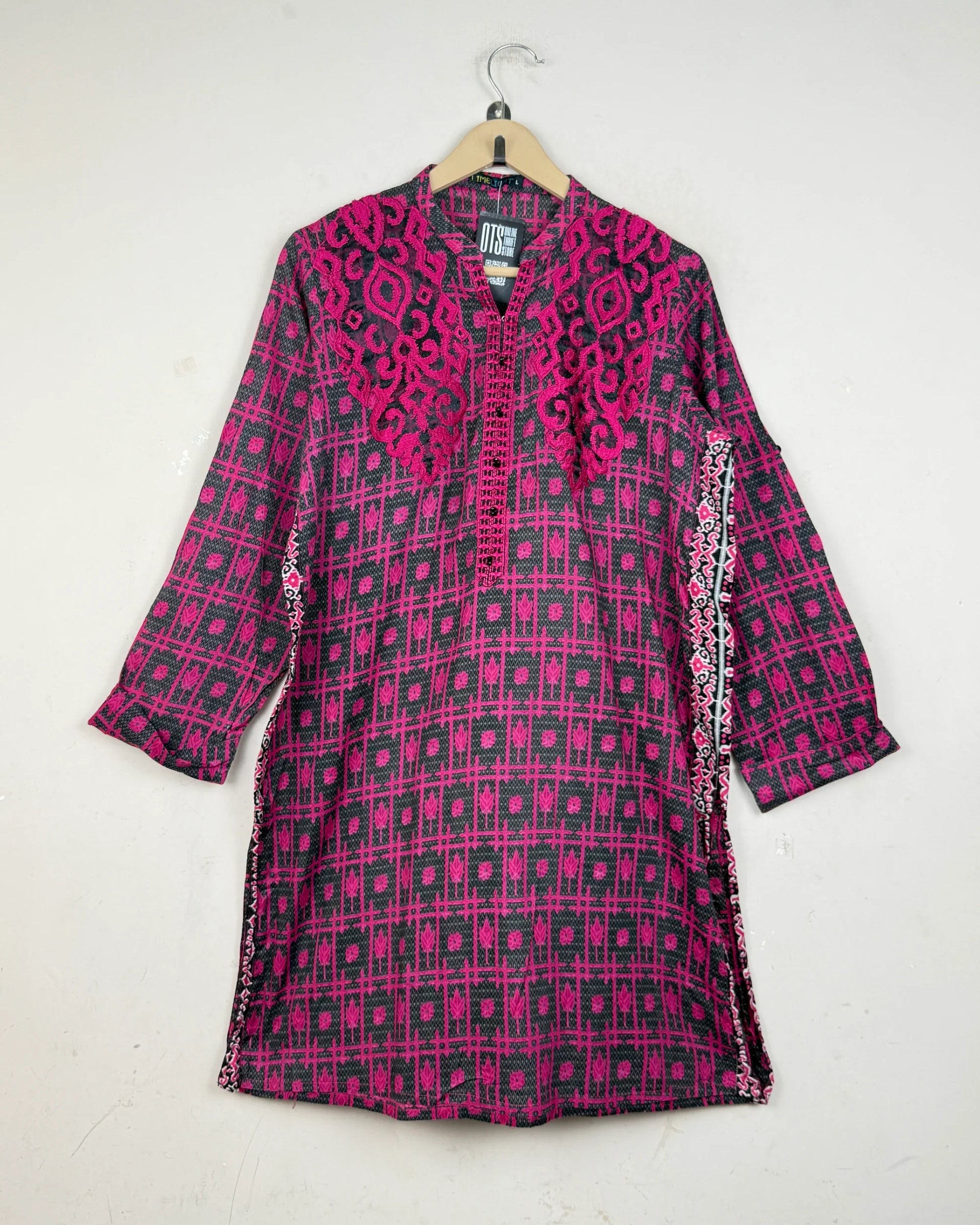 UK Imported secondhand Summer Kurti - Limelight brand, Black & Pink Lawn, Premium condition, for - Online Thrift Store Peshawar Pakistan