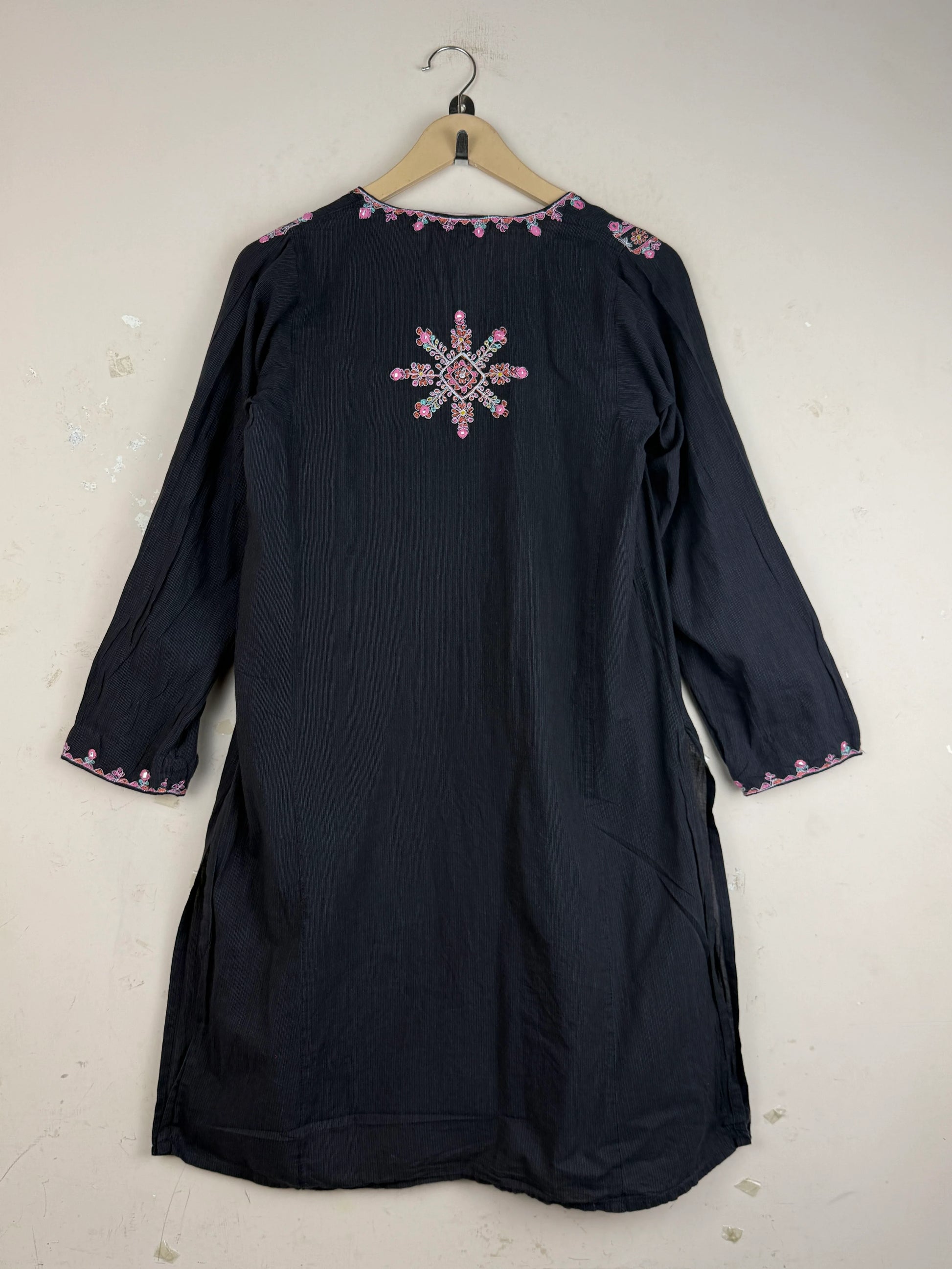 Preloved Summer Kurti by GENERATION in Black Lawn for Women - Premium Condition | OTS Pakistan (SK-98)
