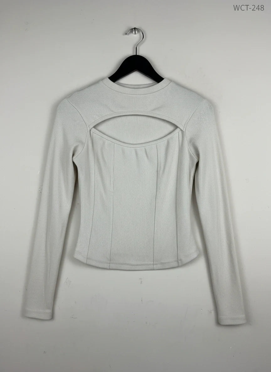 Shop Premium Winter Crop Tops by Missguided | Preloved Branded Clothes | Beige Polyester | Women | OTS Thrift Store Karachi Pakistan