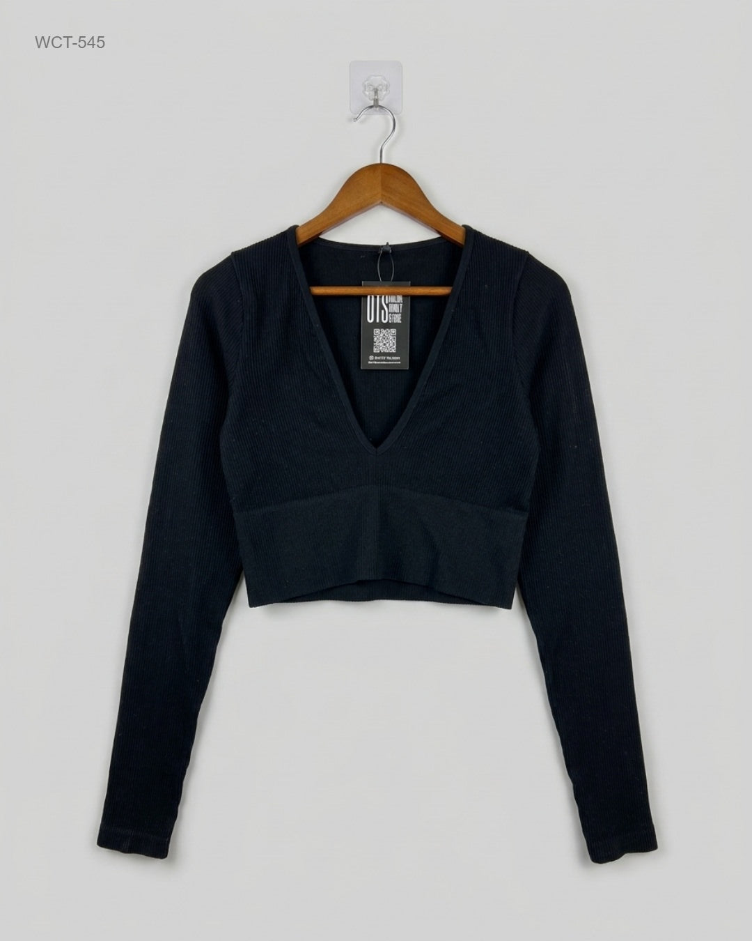 CUT LABEL Black Long-Sleeved Ribbed Crop Top buy preloved clothing online Pakistan