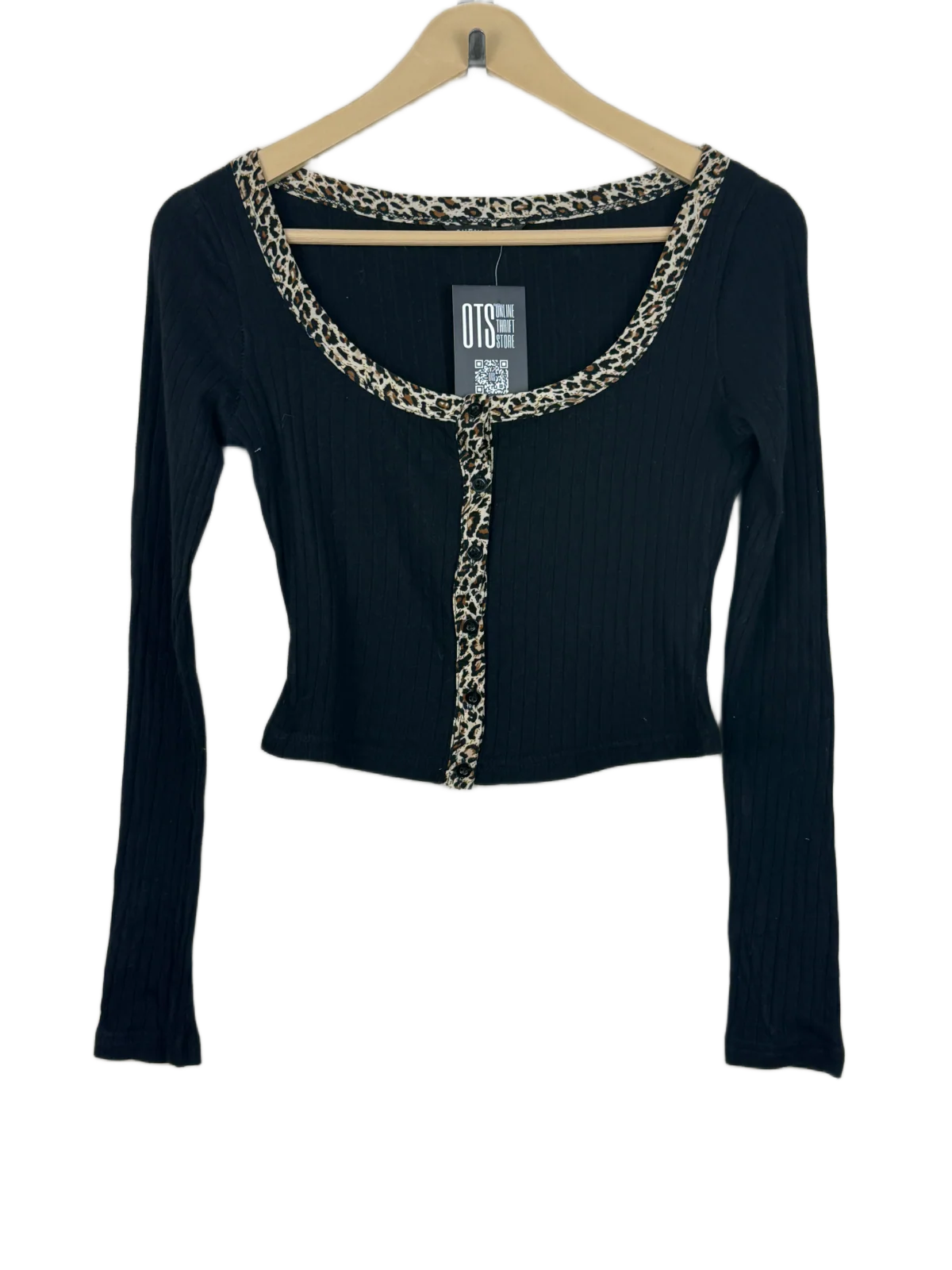 Secondhand Branded Winter Crop Tops by Shein, Black Cotton fabric, Premium condition, for Women - Online Thrift Shop Karachi Pakistan