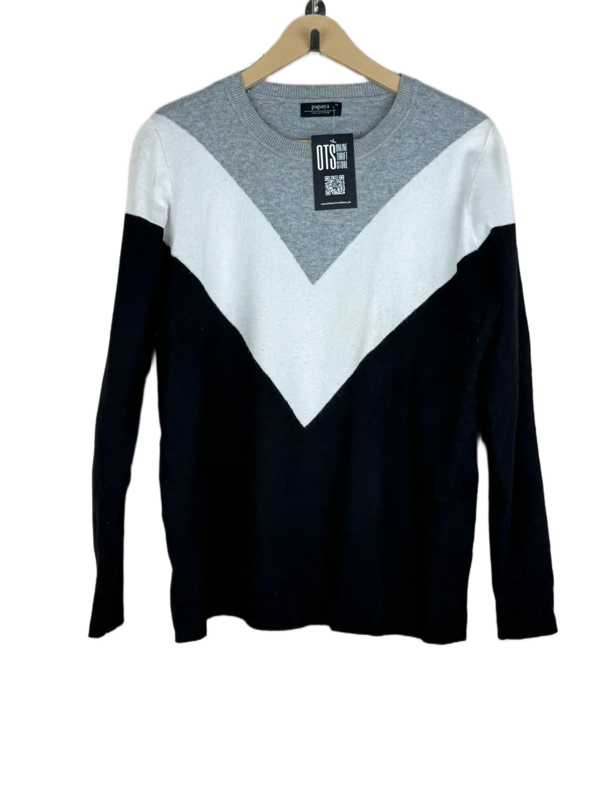 UK Imported secondhand Winter Knitted Tops - Papaya brand, Grey Viscose, Premium condition, for Women - Online Thrift Store Karachi Pakistan