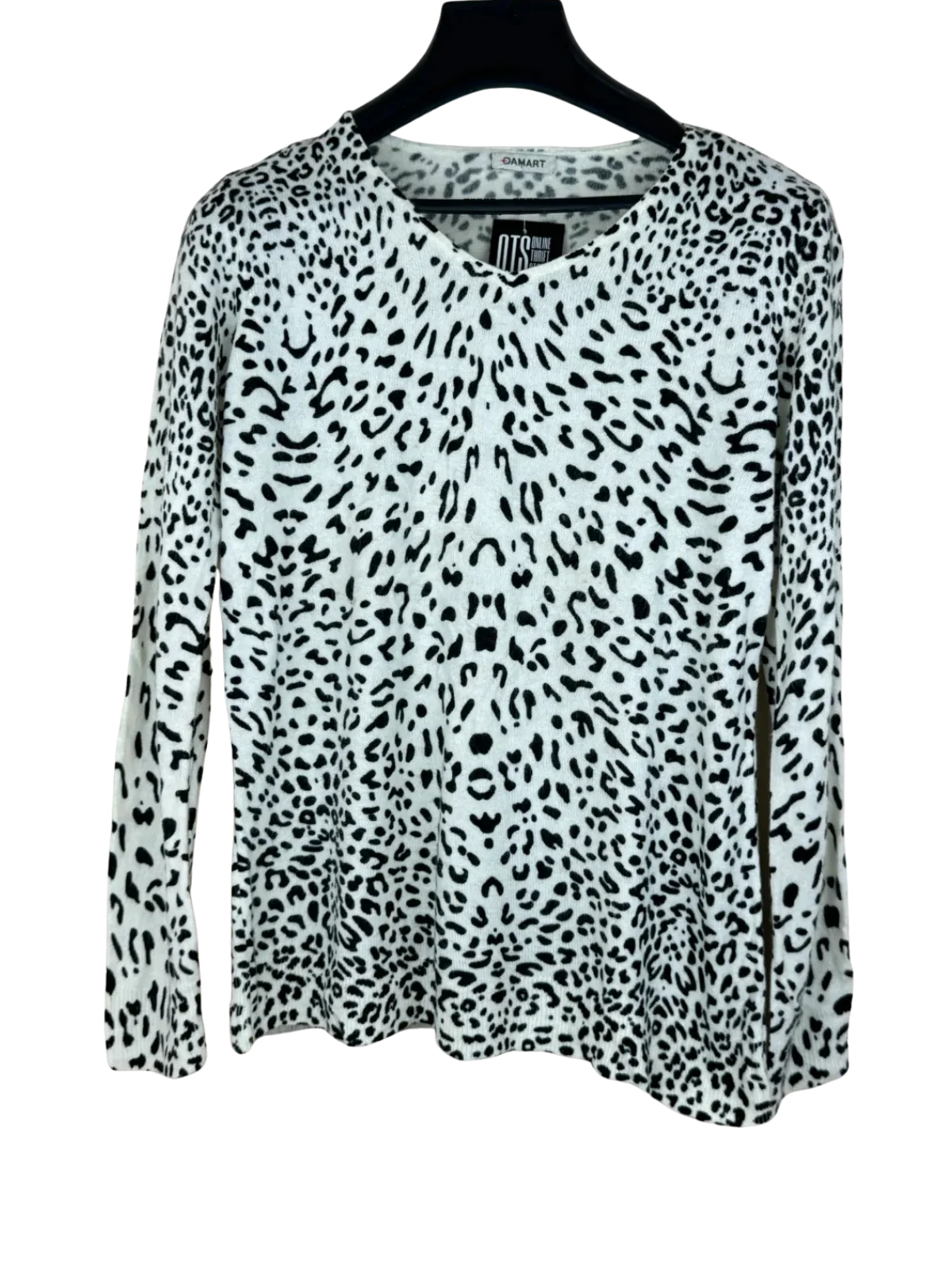 Shop Premium Plus Winter Knitted Tops by Damart | Preloved Branded Clothes | White Acrylic | Women | OTS Thrift Store Islamabad Pakistan