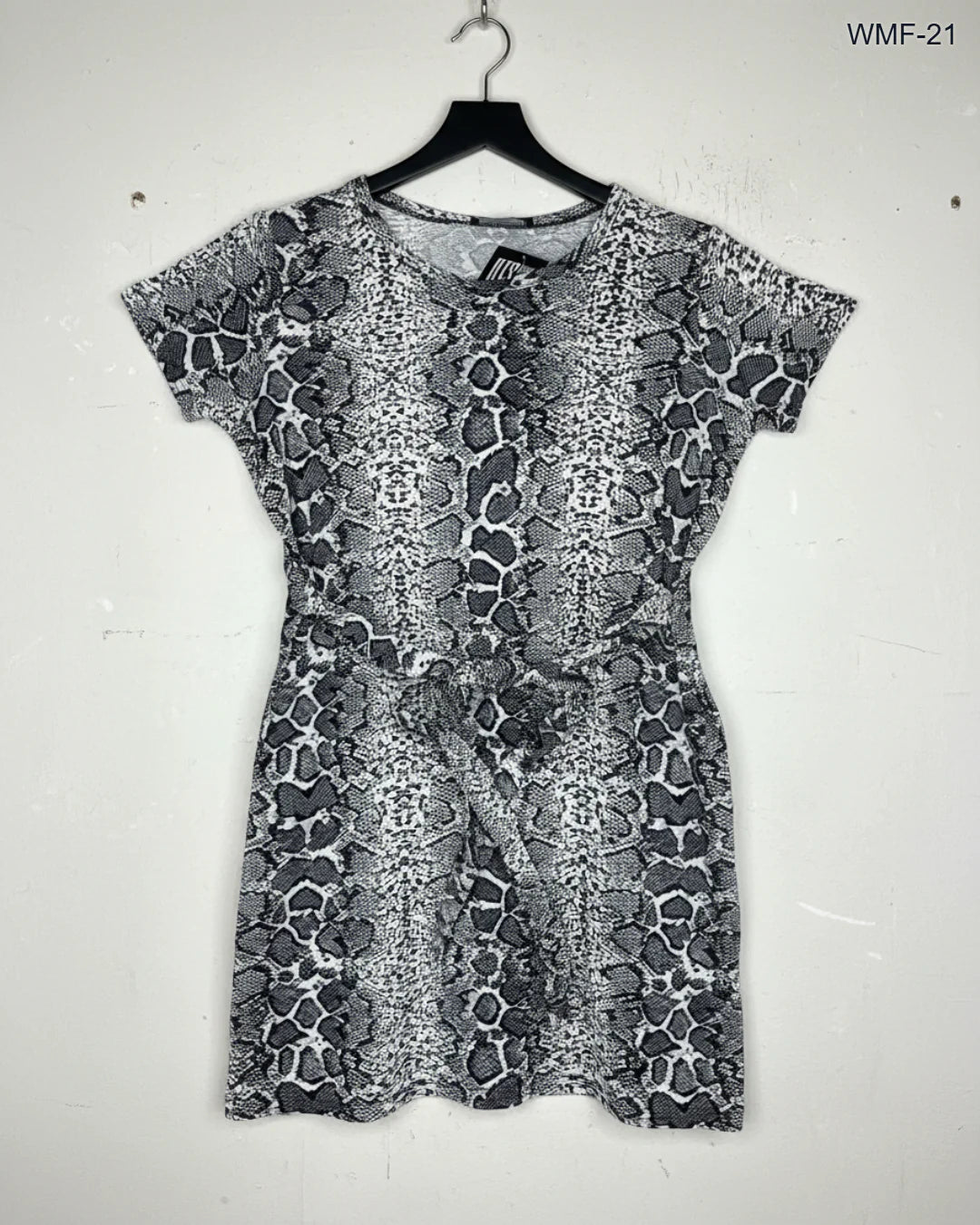 Preloved Premium Women Maxi & Frock by PRETTYLITTLETHING, Black & White Polyester for Women - OTS Thrift Shop Lahore Pakistan