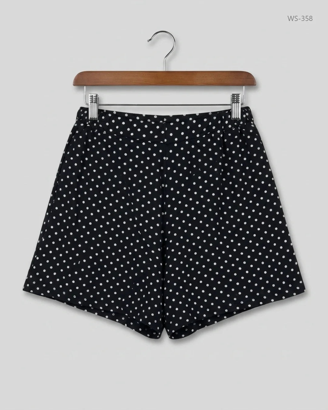 Premium Condition Womens Shorts | Preloved PRETTYLITTLETHING | Black Polyester | Thrift Shop for Women Peshawar Pakistan | OTS