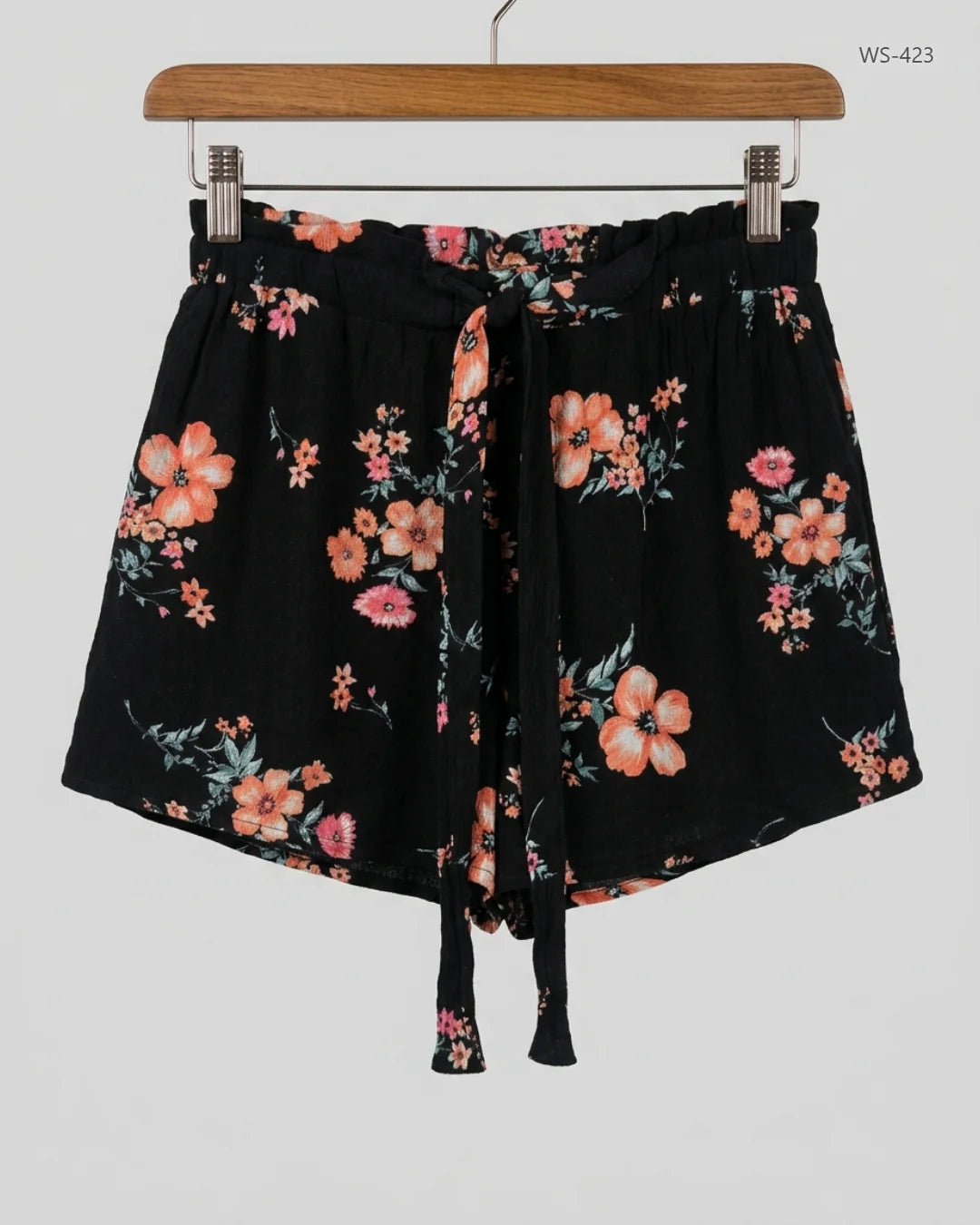 UK Imported secondhand Womens Shorts - H&M brand, Black Viscose, Premium condition, for Women - Online Thrift Store Lahore Pakistan
