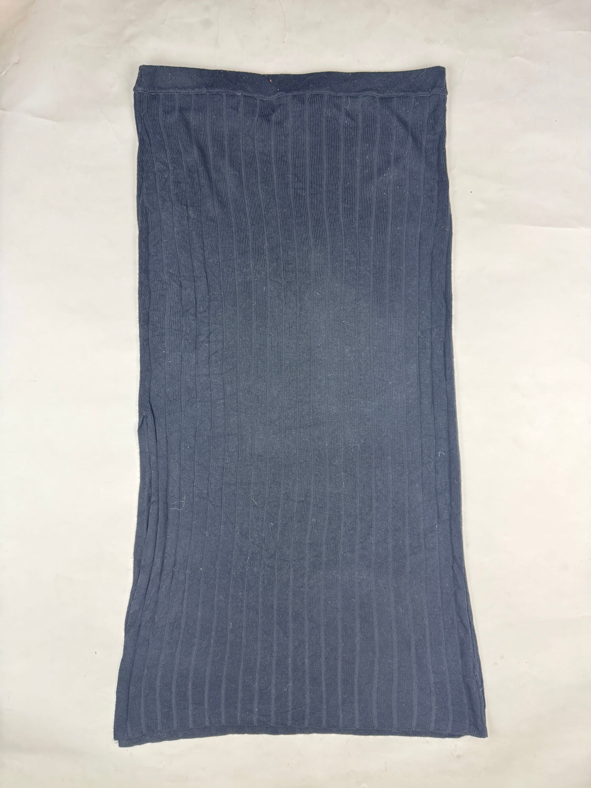 H&M Black Ribbed Knit Maxi Skirt buy preloved clothing online Pakistan - image 2