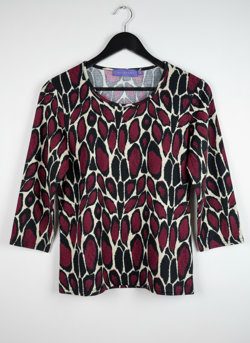 Secondhand Branded Winter Knitted Tops by AUTONOMY, MULTI POLYSTER fabric, PREMIUM condition, for Women - Online Thrift Shop Lahore Pakistan