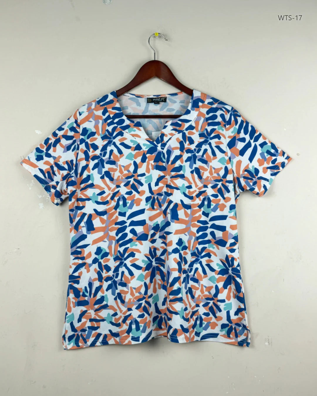 UK Imported secondhand Womens Tshirts - Victor brand, Multi Viscose, Premium condition, for Women - Online Thrift Store Lahore Pakistan
