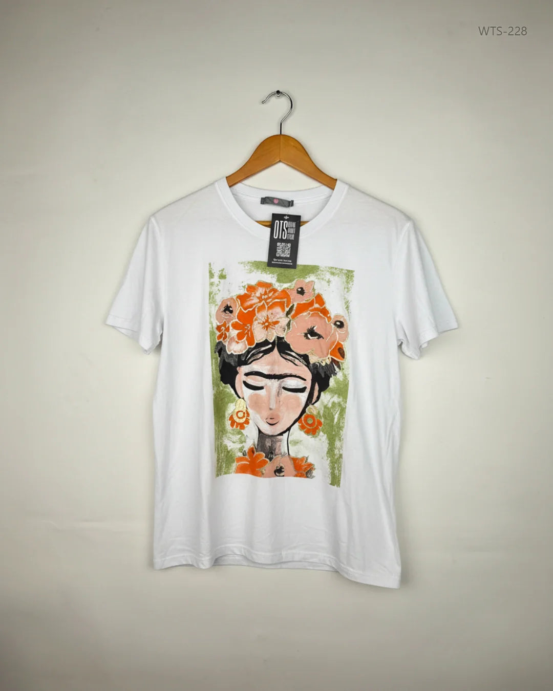 UK Imported secondhand Womens Tshirts - Unknown brand, White Cotton, Premium condition, for - Online Thrift Store Lahore Pakistan