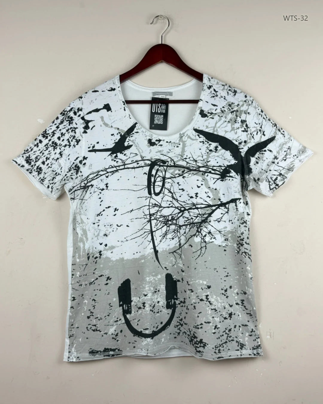 UK Imported secondhand Womens Tshirts - Suisses Collection brand, White Cotton, Premium condition, for Women - Online Thrift Store Karachi Pakistan