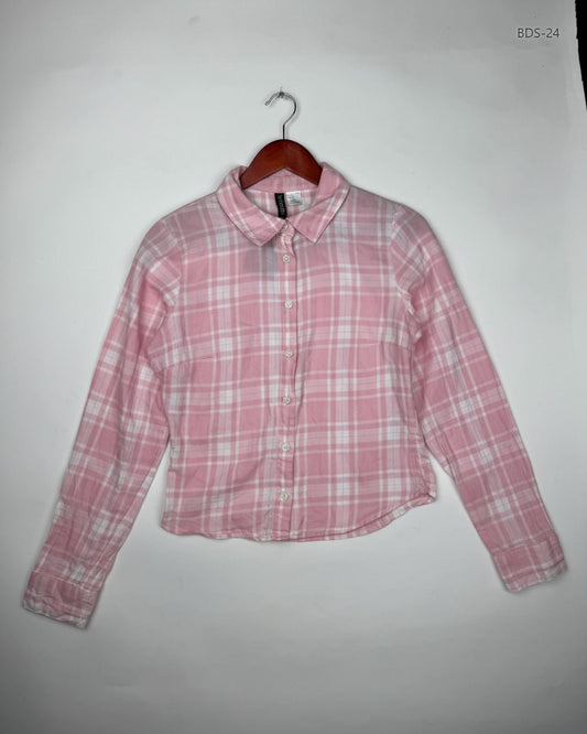 Shop Premium Button Down Shirt by H&M | Preloved Branded Clothes | Pink Cotton | Women | OTS Thrift Store Karachi Pakistan