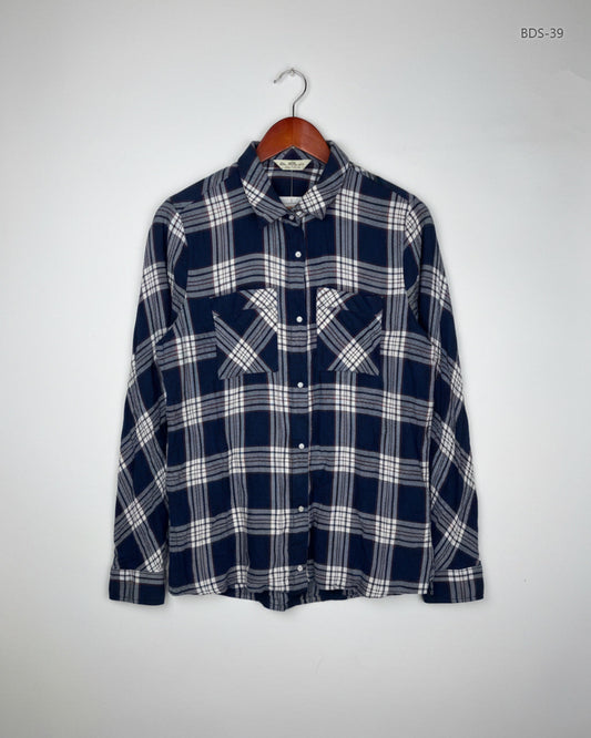 Preloved Premium Button Down Shirt by Miss Selfridge, Navy Blue Cotton for Women - OTS Thrift Shop Lahore Pakistan