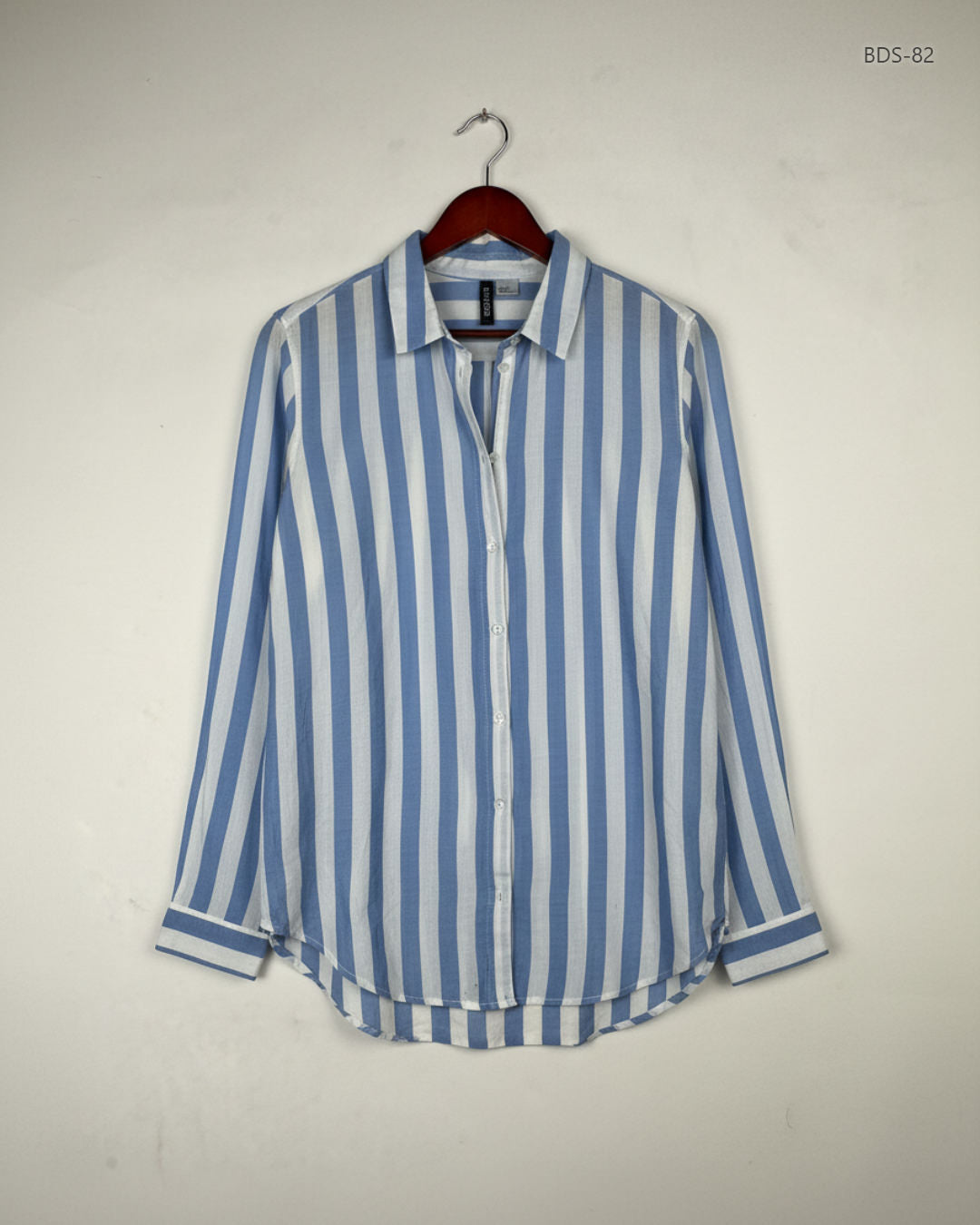 H&M White & Blue Women's Button Down Shirt (BDS-82)