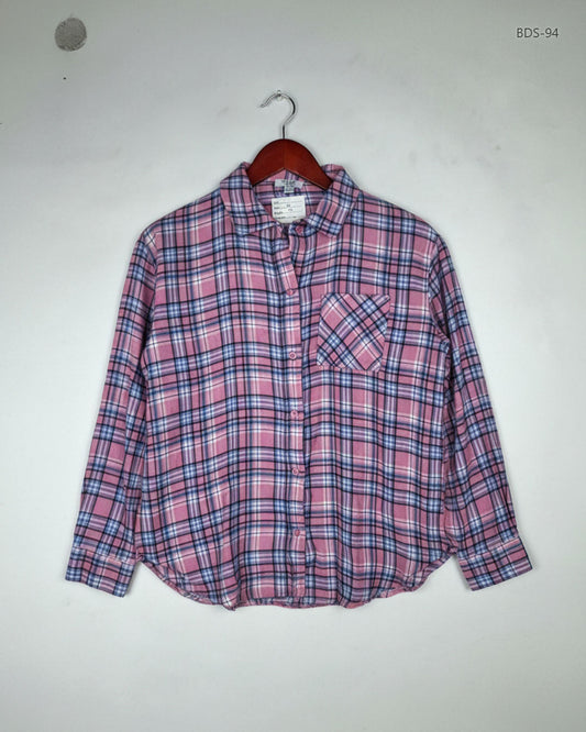 Secondhand Branded Button Down Shirt by kylie, Pink Viscose fabric, Premium condition, for Women - Online Thrift Shop Lahore Pakistan