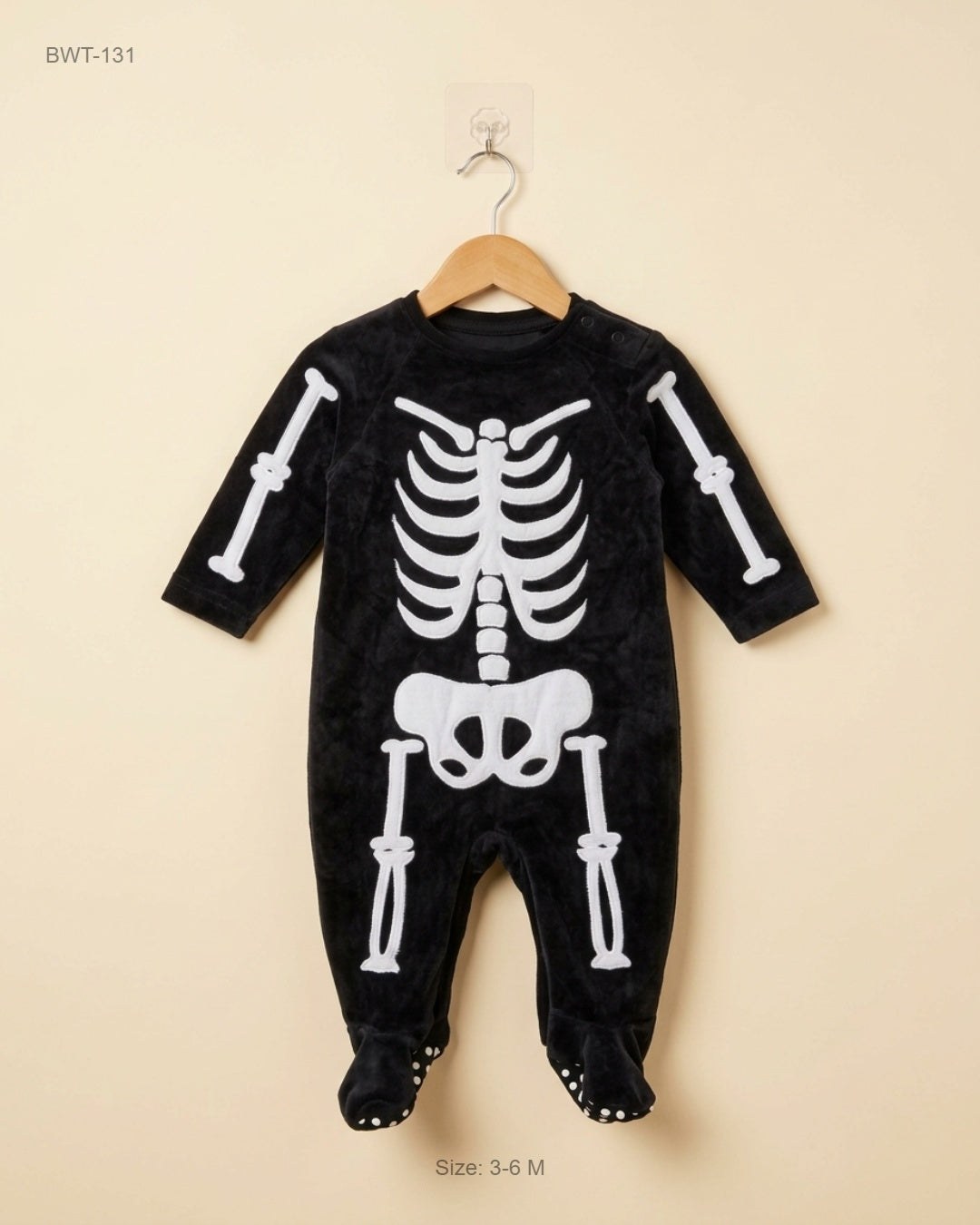 UK Imported secondhand Boys Winter Tops - Unknown brand, Black Cotton, Premium condition, for Boys - Online Thrift Store Karachi Pakistan
