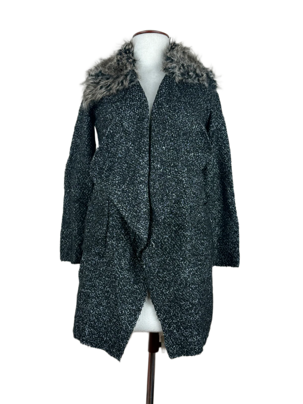 Shop Premium Winter Long Cardigans by Atmosphere | Preloved Branded Clothes | Black & White Acrylic | Women | OTS Thrift Store Lahore Pakistan