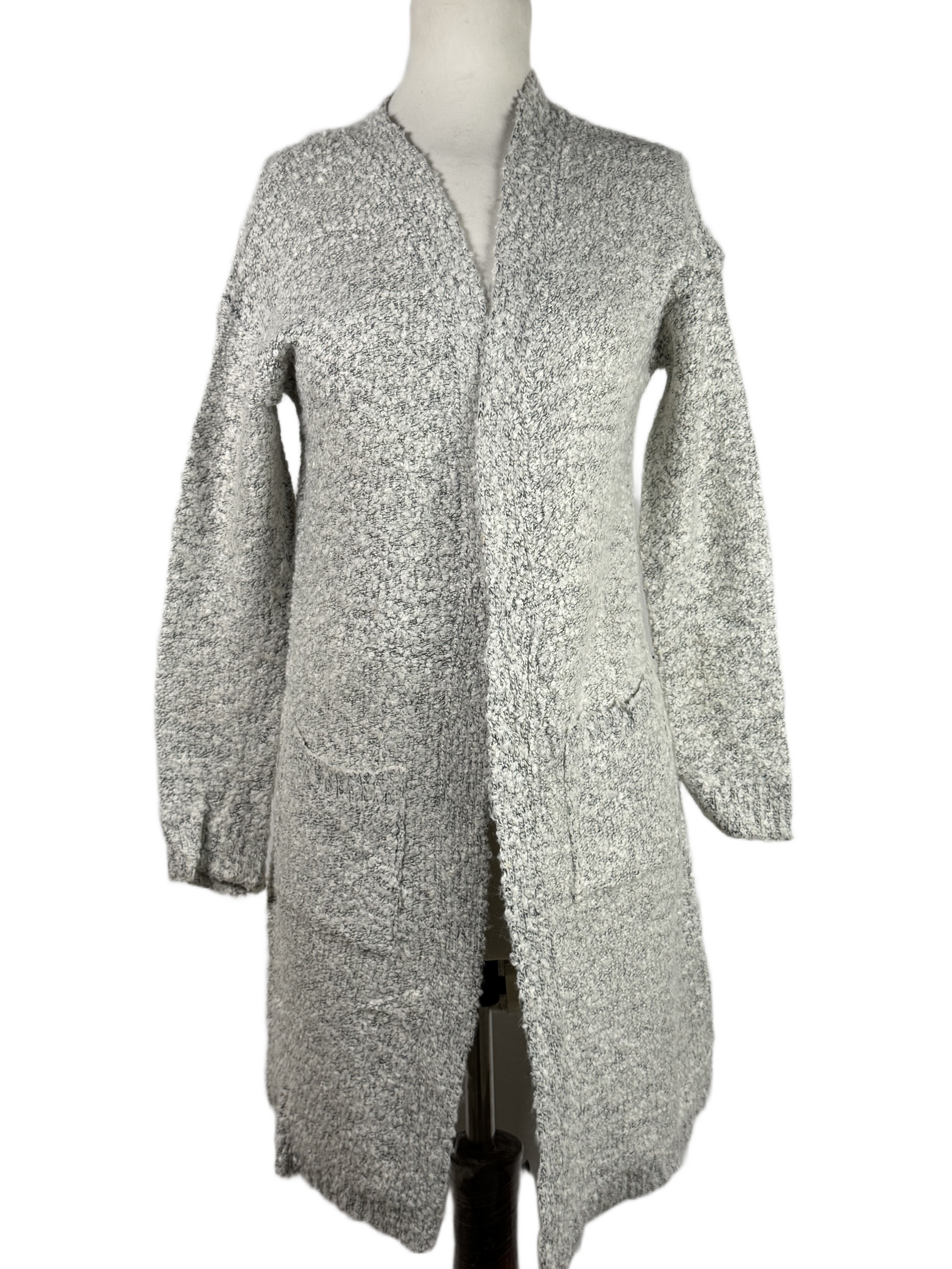 Shop PREMIUM Winter Long Cardigans by RD STYLE | Preloved Branded Clothes | GREY ACRYLIC | Women | OTS Thrift Store Lahore Pakistan