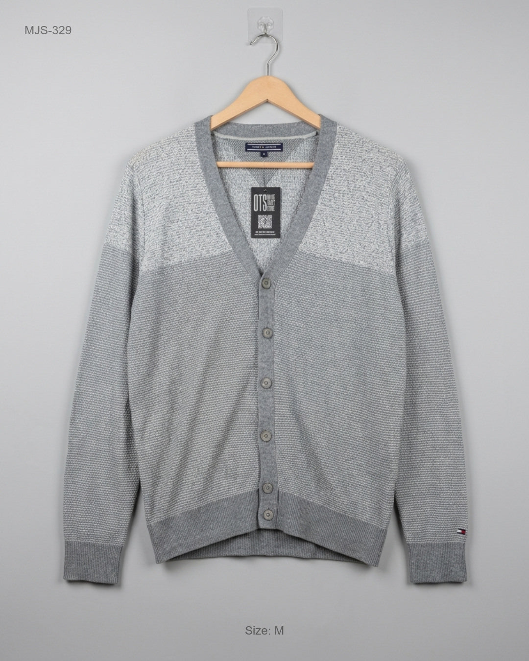 Secondhand Branded Men Jumpers & Sweaters by Tommy Hilfiger, Grey Cotton fabric, Premium condition, for Men - Online Thrift Shop Peshawar Pakistan