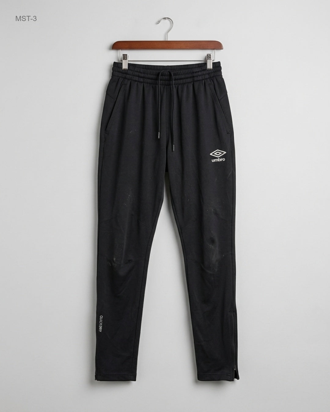UMBRO (MST-3) Tapered Training Joggers \ Trouser