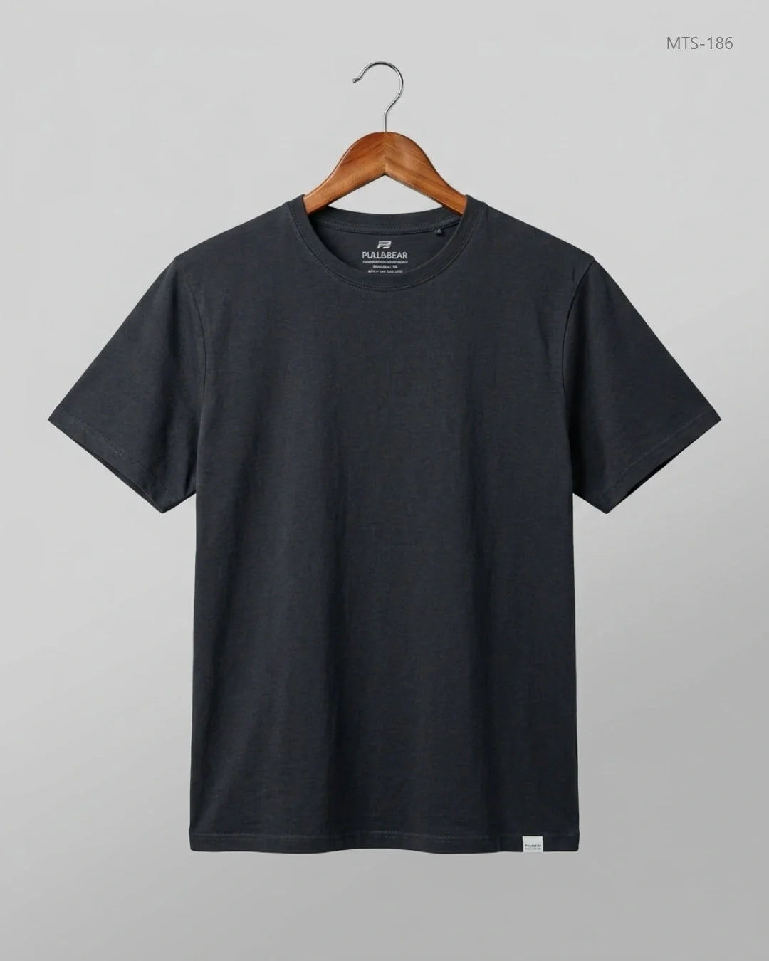 Secondhand Branded Mens Tshirts by PULL&BEAR, Black Cotton fabric, Premium condition, for Men - Online Thrift Shop Lahore Pakistan