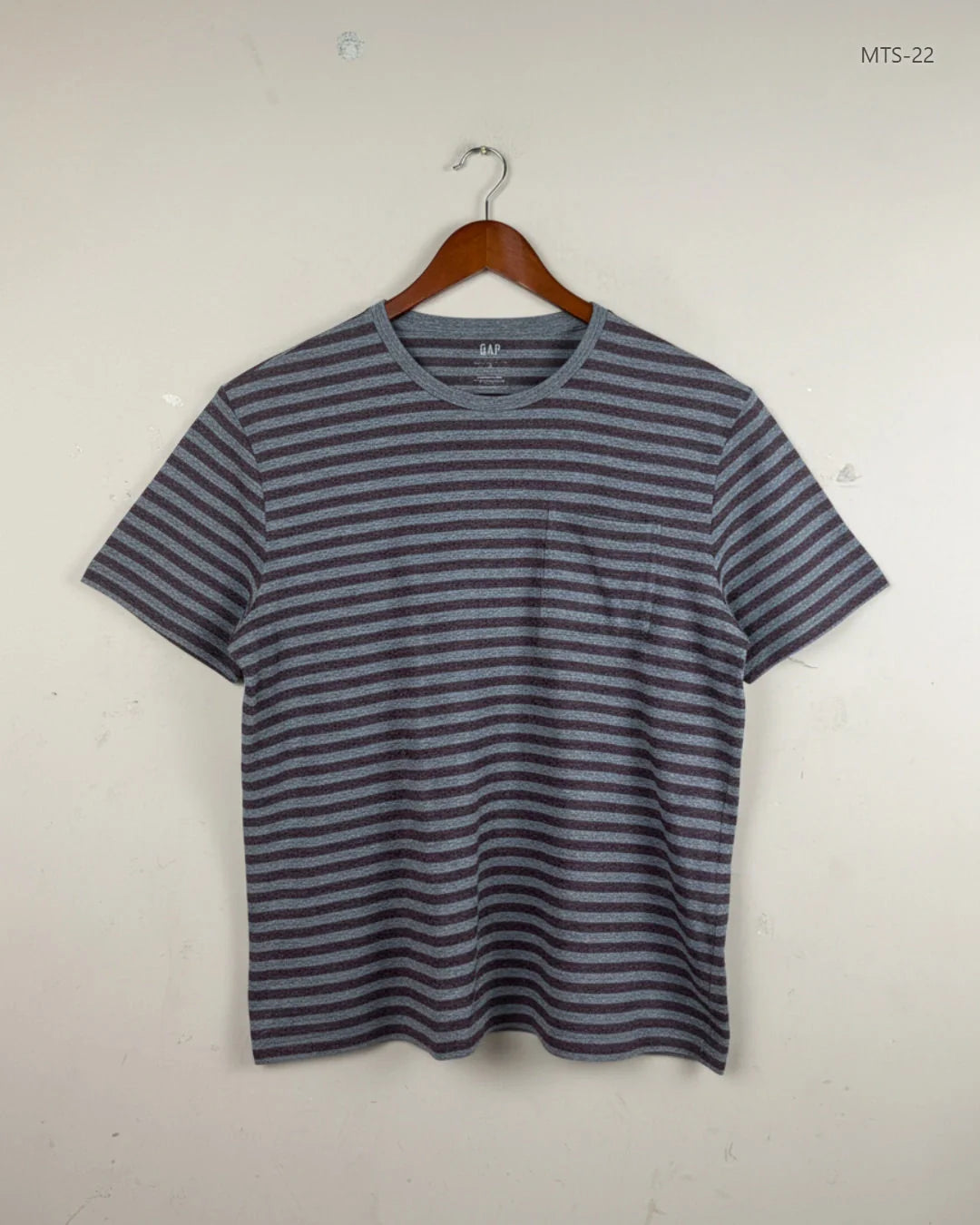 Mens Tshirts | GAP | Preloved Branded | Grey Cotton | Premium | OTS Thrift Store Lahore Pakistan