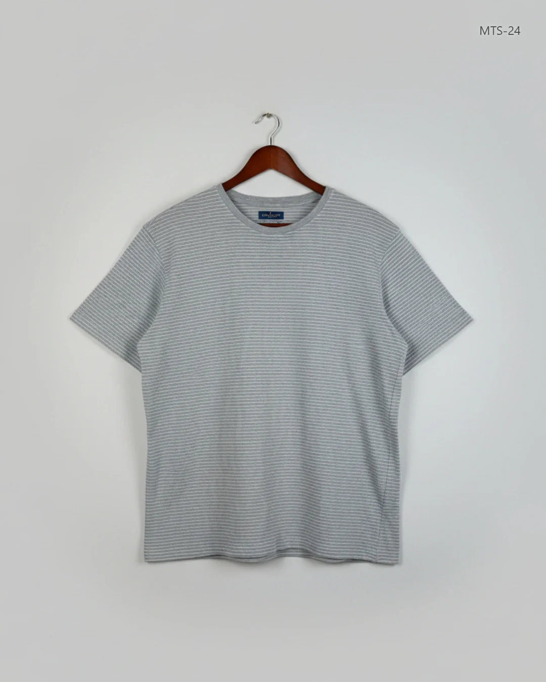 Mens Tshirts | Hecho | Preloved Branded | Grey Cotton | Premium | OTS Thrift Store Karachi Pakistan