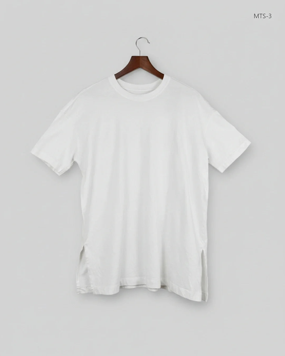 Preloved Premium Mens Tshirts by DUNNIES STORE, WHITE Cotton for Men's - OTS Thrift Shop Peshawar Pakistan