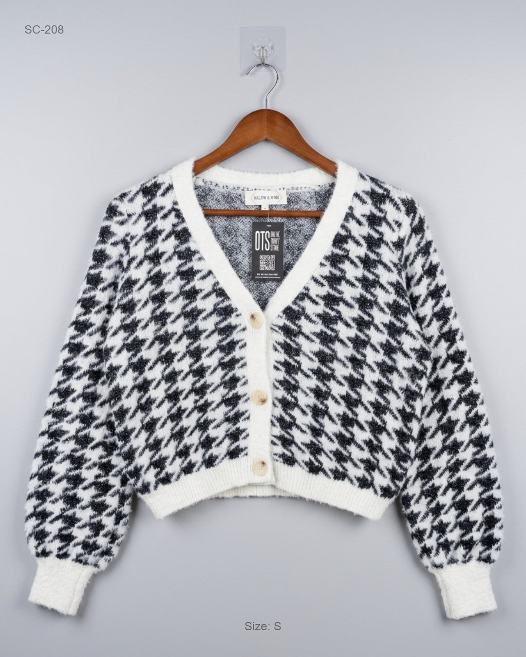 Short Cardigans | WILLOW& WIND | Preloved Branded | Black & White Acrylic | Premium | OTS Thrift Store Lahore Pakistan