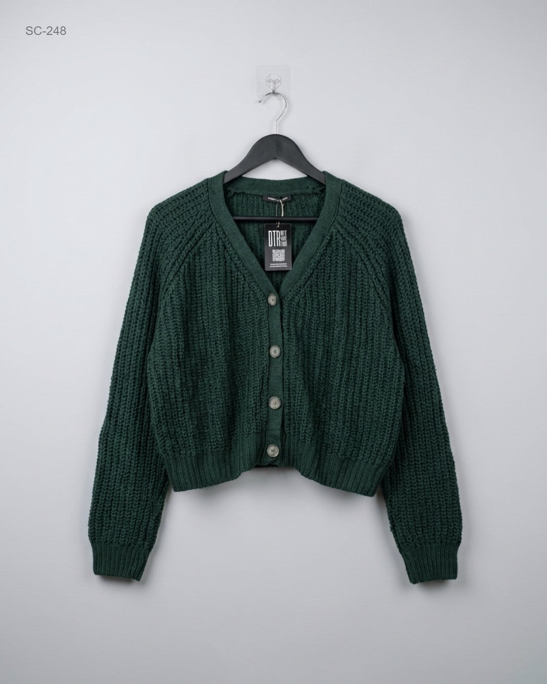 Shop Premium Short Cardigans by CUT LABEL | Preloved Branded Clothes | Green Acrylic | Women | OTS Thrift Store Karachi Pakistan