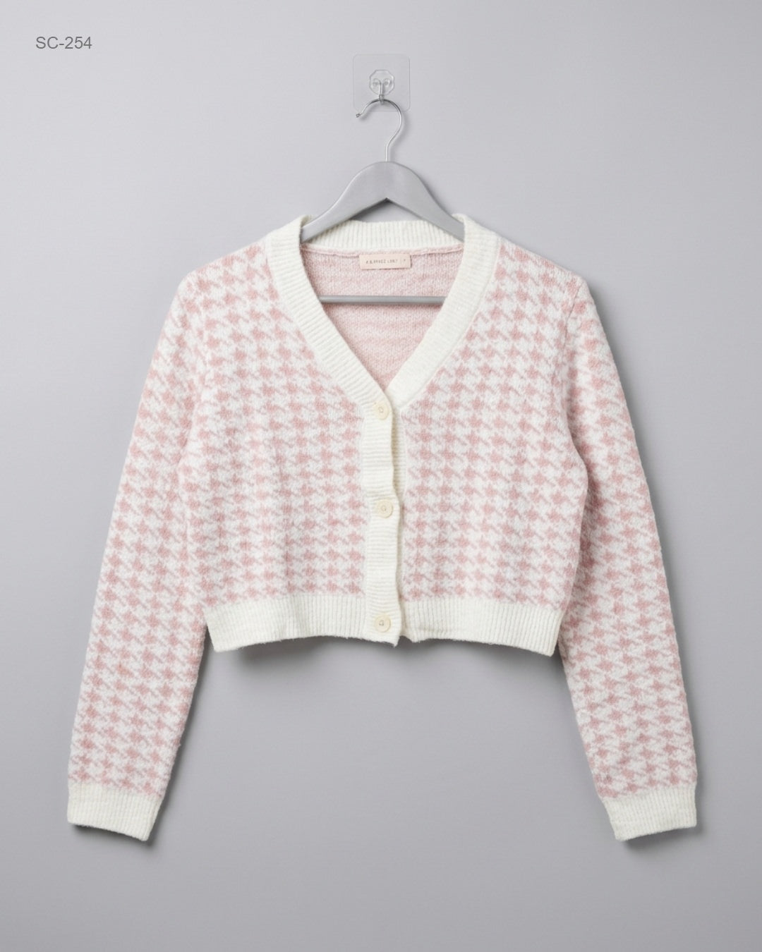 Shop Premium Short Cardigans by AIR SPACE LADY | Preloved Branded Clothes | Pink Acrylic | Women | OTS Thrift Store Peshawar Pakistan