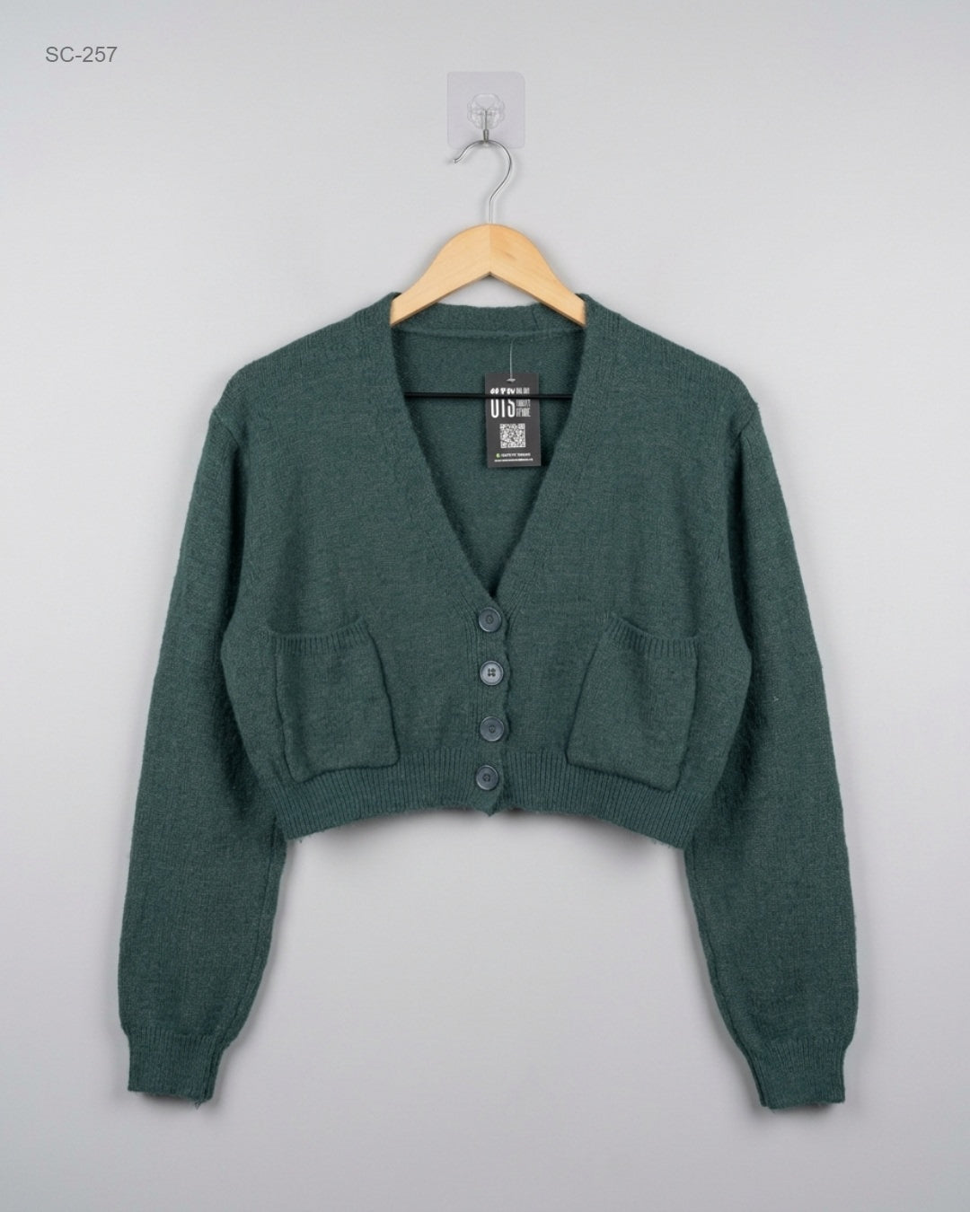 Shop Premium Short Cardigans by Unknown | Preloved Branded Clothes | Green Acrylic | Women | OTS Thrift Store Peshawar Pakistan