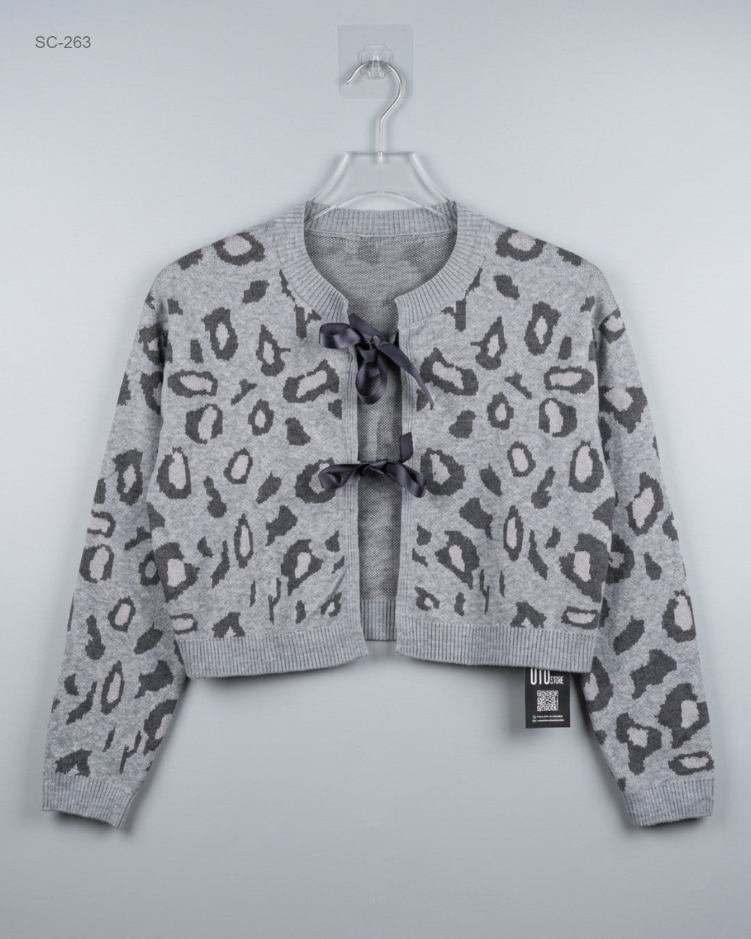 Secondhand Branded Short Cardigans by Unknow, Grey Viscose fabric, Premium condition, for Women - Online Thrift Shop Karachi Pakistan