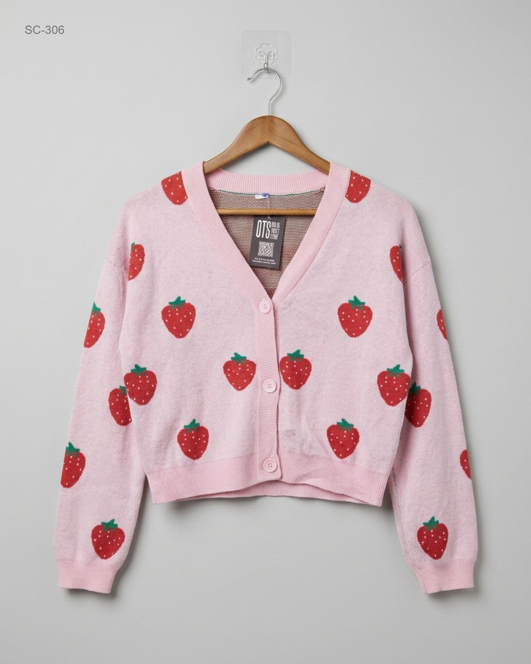 CUT LABEL (SC-306) Strawberry Pattern Knit Cardigan
