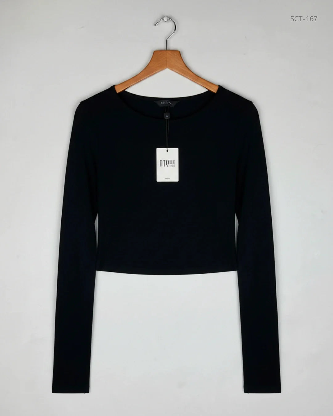 Secondhand Branded Summer Crop Tops by New Look, Black Cotton fabric, Excellent condition, for Womens - Online Thrift Shop Islamabad Pakistan