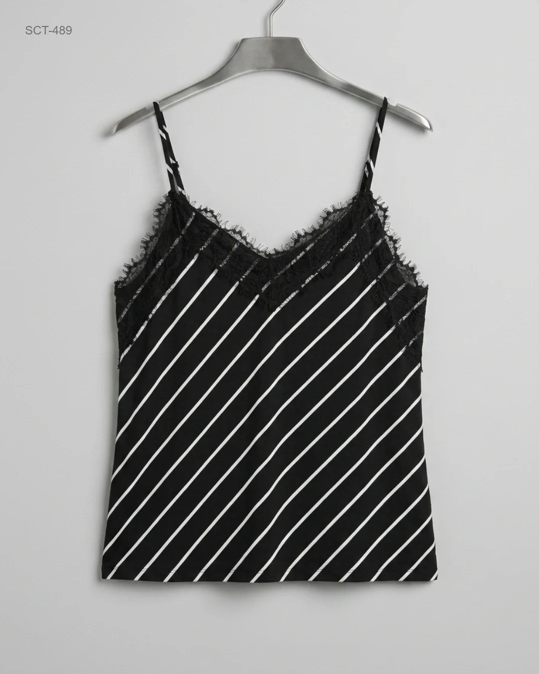 UK Imported secondhand Summer Crop Tops - AMISU brand, Black & White Polyester, Premium condition, for Womens - Online Thrift Store Karachi Pakistan